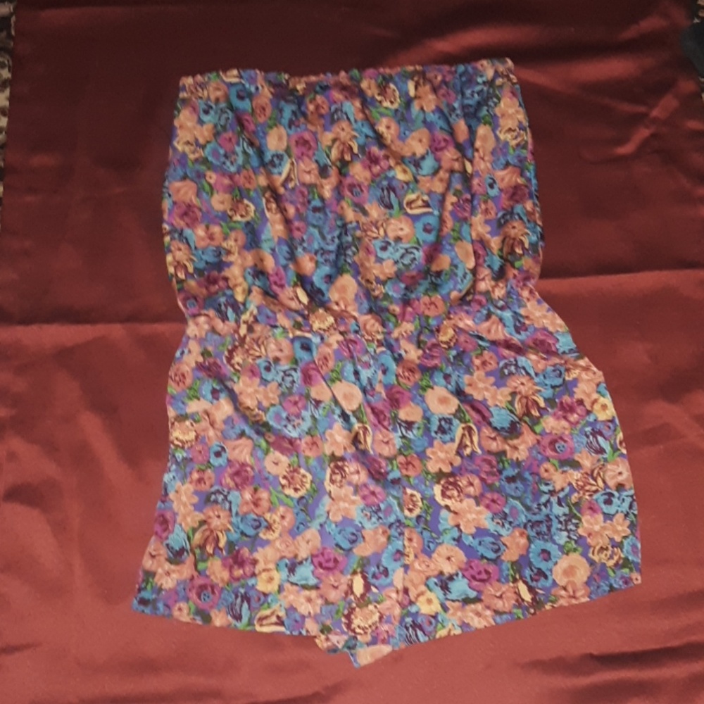 Forever 21 Floral Romper sz M